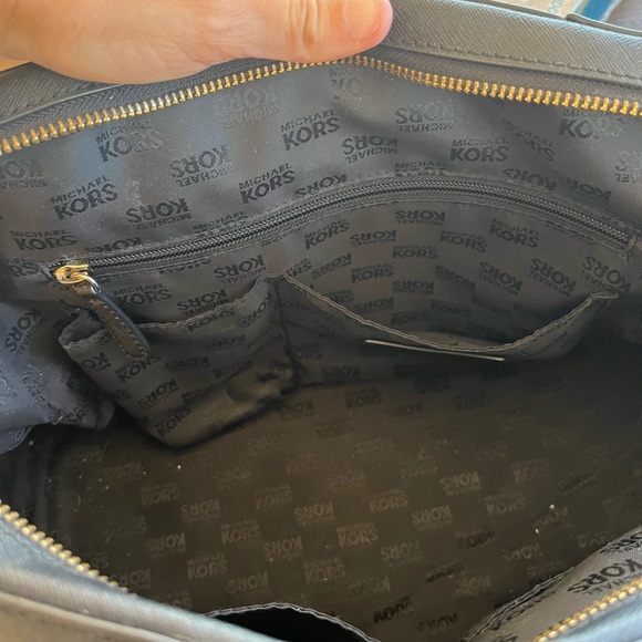 AUTHENTIC Michael Kors Satchel Bag - Picture 4 of 5